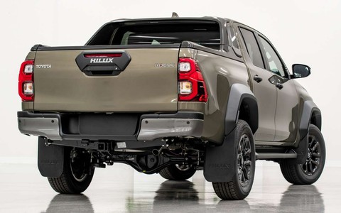 Toyota Hilux Rogue 2023 thêm nhiều trang bị đấu Ford Ranger Wildtrak - Ảnh 2. Toyota Hilux Rogue 2023 thêm nhiều trang bị đấu Ford Ranger Wildtrak - Ảnh 2.