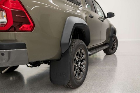Toyota Hilux Rogue 2023 thêm nhiều trang bị đấu Ford Ranger Wildtrak - Ảnh 5. Toyota Hilux Rogue 2023 thêm nhiều trang bị đấu Ford Ranger Wildtrak - Ảnh 5.