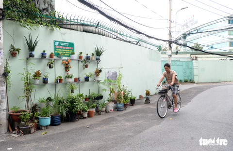 Những công trình chống vẽ bậy ở Sài Gòn - Ảnh 6. Những công trình chống vẽ bậy ở Sài Gòn - Ảnh 6.