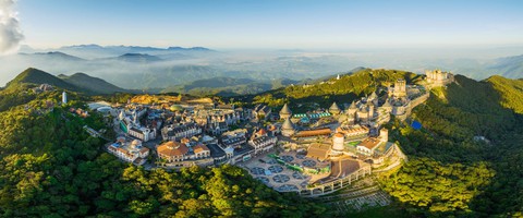 KTS Marco Casamonti: Chúng tôi sẽ làm một hầm rượu vô cùng đặc biệt tại Bà Nà Hills - Ảnh 3. KTS Marco Casamonti: Chúng tôi sẽ làm một hầm rượu vô cùng đặc biệt tại Bà Nà Hills - Ảnh 3.
