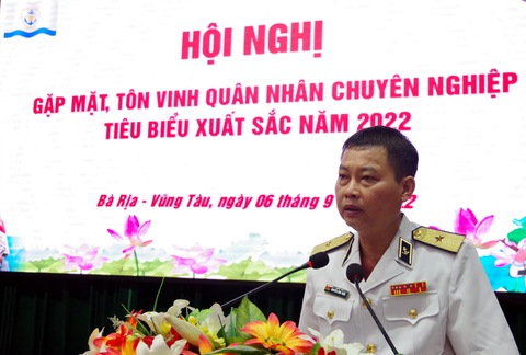 Tuyên dương 40 quân nhân chuyên nghiệp tiêu biểu trong bảo vệ chủ quyền biển, đảo - Ảnh 3. Tuyên dương 40 quân nhân chuyên nghiệp tiêu biểu trong bảo vệ chủ quyền biển, đảo - Ảnh 3.