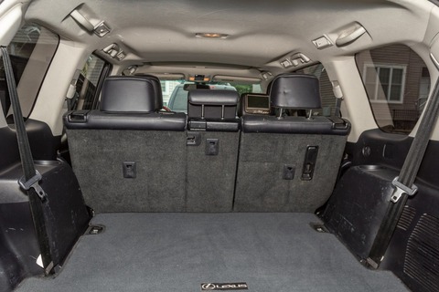 Quá mê Toyota, chủ xe kỳ công độ Lexus GX 460 thành Land Cruiser Prado - Ảnh 13. Quá mê Toyota, chủ xe kỳ công độ Lexus GX 460 thành Land Cruiser Prado - Ảnh 13.