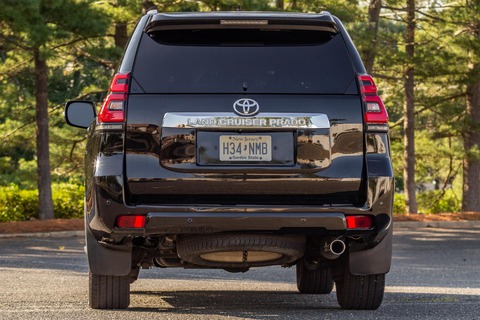 Quá mê Toyota, chủ xe kỳ công độ Lexus GX 460 thành Land Cruiser Prado - Ảnh 7. Quá mê Toyota, chủ xe kỳ công độ Lexus GX 460 thành Land Cruiser Prado - Ảnh 7.