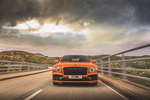 Bentley Flying Spur ra mắt bản mới: Mạnh và nhanh nhất, chưa tiết lộ giá - Ảnh 7. Bentley Flying Spur ra mắt bản mới: Mạnh và nhanh nhất, chưa tiết lộ giá - Ảnh 7.