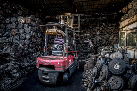 Nghĩa địa siêu xe lớn nhất thế giới: Nơi chủ xe quá giàu đến mức lười bán lại - Ảnh 7. Nghĩa địa siêu xe lớn nhất thế giới: Nơi chủ xe quá giàu đến mức lười bán lại - Ảnh 7.