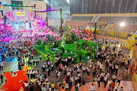 Hơn 55.000 lượt người trải nghiệm ‘Ngày hội sắc màu - Mega Color Event’ - Ảnh 6. Hơn 55.000 lượt người trải nghiệm ‘Ngày hội sắc màu - Mega Color Event’ - Ảnh 6.