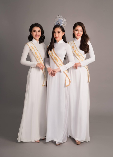 Nhà thiết kế ‘mát tay’ sở hữu đến 14 bản quyền cuộc thi nhan sắc - Ảnh 3. Nhà thiết kế ‘mát tay’ sở hữu đến 14 bản quyền cuộc thi nhan sắc - Ảnh 3.