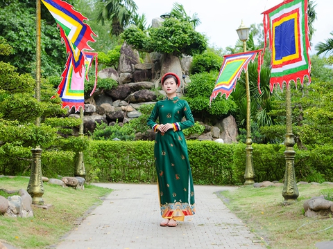 Ảnh vui sao Việt 8-9: Dương Triệu Vũ mừng vì Hoài Linh ‘ăn ngon ngủ ngon’ - Ảnh 4. Ảnh vui sao Việt 8-9: Dương Triệu Vũ mừng vì Hoài Linh ‘ăn ngon ngủ ngon’ - Ảnh 4.