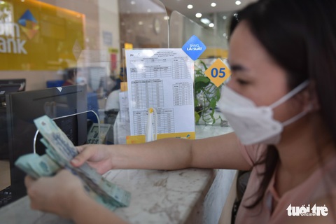 Nới room tín dụng, vốn có chảy tới doanh nghiệp, người dân? - Ảnh 1. Nới room tín dụng, vốn có chảy tới doanh nghiệp, người dân? - Ảnh 1.
