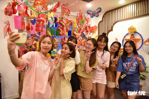 Trở về tuổi thơ trong những... quán cà phê - Ảnh 3. Trở về tuổi thơ trong những... quán cà phê - Ảnh 3.