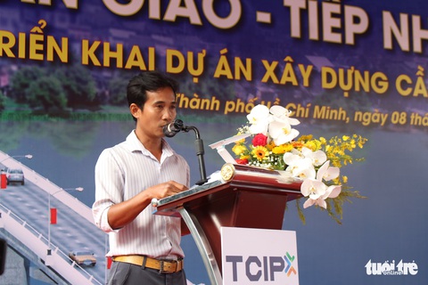 Chính thức bàn giao mặt bằng, tái khởi động xây cây cầu Long Kiểng treo 20 năm - Ảnh 4. Chính thức bàn giao mặt bằng, tái khởi động xây cây cầu Long Kiểng treo 20 năm - Ảnh 4.