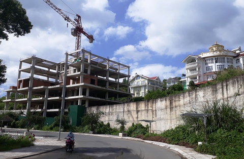 Chỉ 1 trong 15 biệt thự bị cưỡng chế tại Ocean View Nha Trang hoàn thành tháo dỡ - Ảnh 1. Chỉ 1 trong 15 biệt thự bị cưỡng chế tại Ocean View Nha Trang hoàn thành tháo dỡ - Ảnh 1.