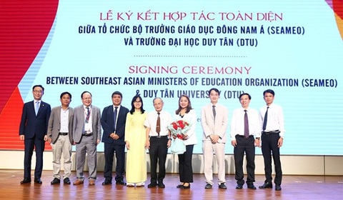 anh 2 anh 2