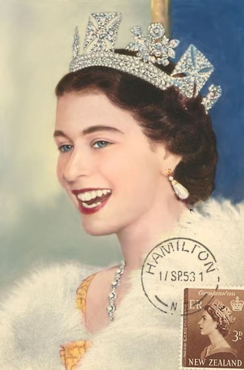 Nữ hoàng Anh Elizabeth II và những câu nói truyền cảm hứng để lại cho đời - Ảnh 3. Nữ hoàng Anh Elizabeth II và những câu nói truyền cảm hứng để lại cho đời - Ảnh 3.