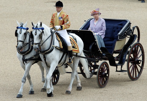 Nữ hoàng Elizabeth II và những kỷ lục thú vị - Ảnh 7. Nữ hoàng Elizabeth II và những kỷ lục thú vị - Ảnh 7.