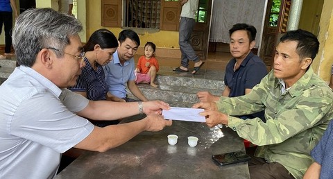 Đi đánh bắt cá trong mưa lũ, 1 người đàn ông bị chết đuối - Ảnh 1. Đi đánh bắt cá trong mưa lũ, 1 người đàn ông bị chết đuối - Ảnh 1.