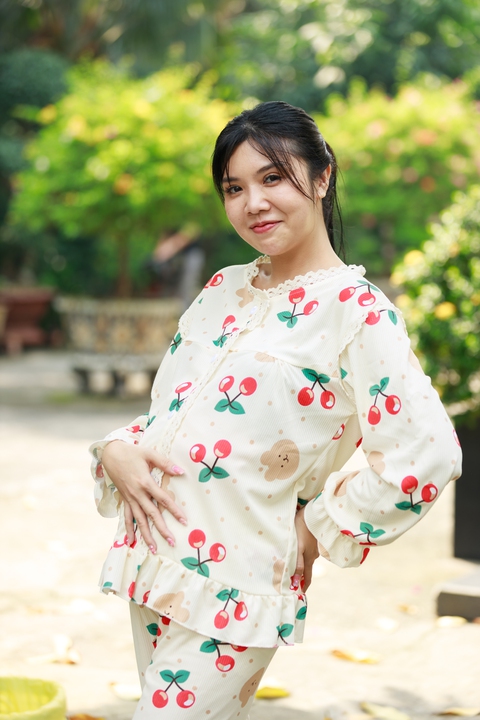Kim Xuân, Lê Thiện gây sốc với tạo hình chặt chém trong Tết ngọt Tết thơm - Ảnh 3. Kim Xuân, Lê Thiện gây sốc với tạo hình chặt chém trong Tết ngọt Tết thơm - Ảnh 3.