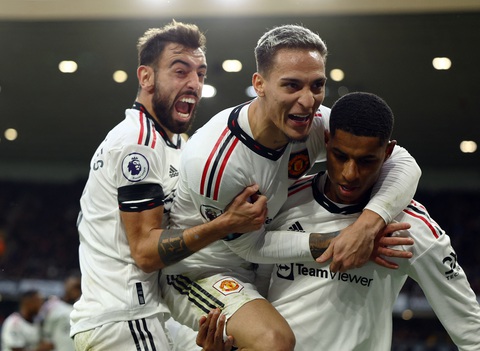 Man City hòa Everton, Man United tạm vào top 4 - Ảnh 1. Man City hòa Everton, Man United tạm vào top 4 - Ảnh 1.