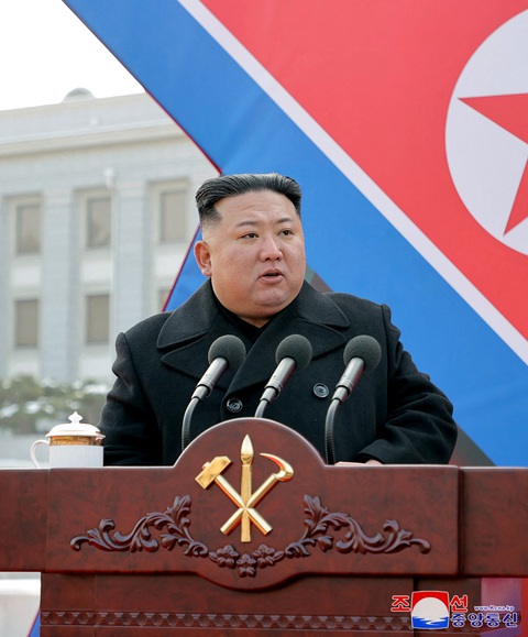 Ông Kim Jong Un gọi Hàn Quốc là kẻ thù, muốn tăng cấp số nhân vũ khí hạt nhân - Ảnh 1. Ông Kim Jong Un gọi Hàn Quốc là kẻ thù, muốn tăng cấp số nhân vũ khí hạt nhân - Ảnh 1.