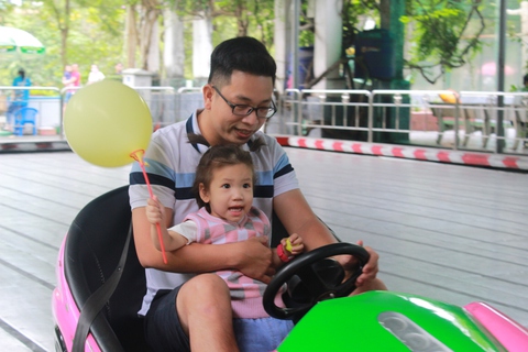 Người dân đổ về Thảo cầm viên đông nghẹt dịp Tết dương lịch - Ảnh 9. Người dân đổ về Thảo cầm viên đông nghẹt dịp Tết dương lịch - Ảnh 9.