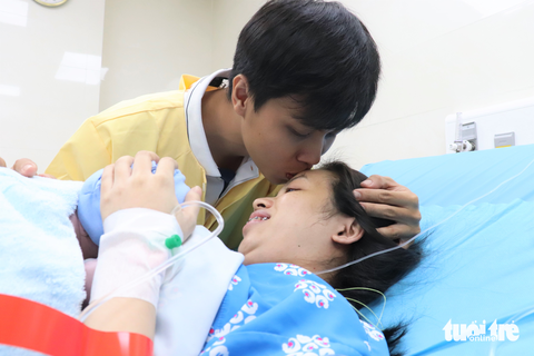 Những em bé chào đời vào thời khắc giao thừa 2023 tại TP.HCM - Ảnh 2. Những em bé chào đời vào thời khắc giao thừa 2023 tại TP.HCM - Ảnh 2.