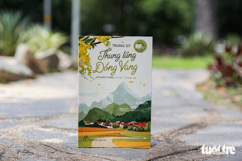 Bốn giải thơ ở giải thưởng Hội Nhà văn Việt Nam năm 2022 - Ảnh 2. Bốn giải thơ ở giải thưởng Hội Nhà văn Việt Nam năm 2022 - Ảnh 2.