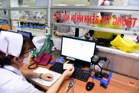 Đừng để bỡ ngỡ khi không còn hộ khẩu giấy - Ảnh 1. Đừng để bỡ ngỡ khi không còn hộ khẩu giấy - Ảnh 1.