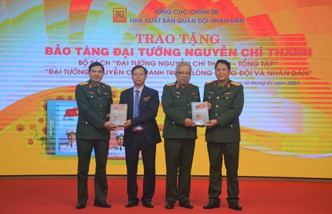Đại tướng Nguyễn Chí Thanh trong lòng đồng đội và nhân dân - Ảnh 1. Đại tướng Nguyễn Chí Thanh trong lòng đồng đội và nhân dân - Ảnh 1.