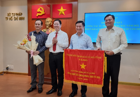 TP.HCM đề xuất thí điểm cấp bản điện tử khai sinh, chứng nhận kết hôn - Ảnh 2. TP.HCM đề xuất thí điểm cấp bản điện tử khai sinh, chứng nhận kết hôn - Ảnh 2.