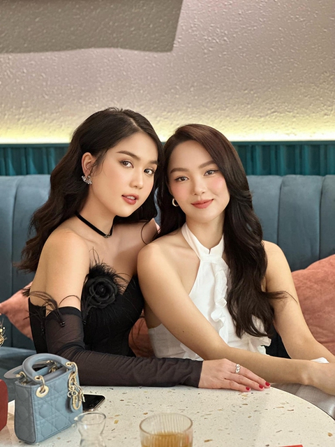 Ảnh vui sao Việt 10-1: Mỹ nhân Ngọc Trinh và Minh Hằng đọ sắc - Ảnh 1. Ảnh vui sao Việt 10-1: Mỹ nhân Ngọc Trinh và Minh Hằng đọ sắc - Ảnh 1.