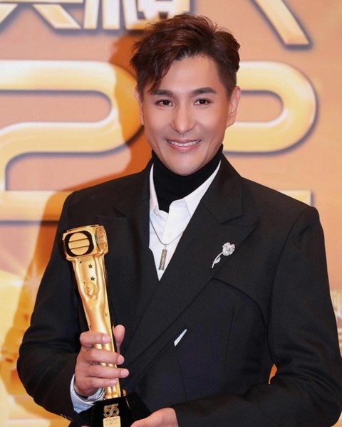 Bị ‘bo bo xì nhiều năm liền, TVB lấy lòng khán giả tại Lễ trao giải TVB 2022 - Ảnh 9. Bị ‘bo bo xì nhiều năm liền, TVB lấy lòng khán giả tại Lễ trao giải TVB 2022 - Ảnh 9.