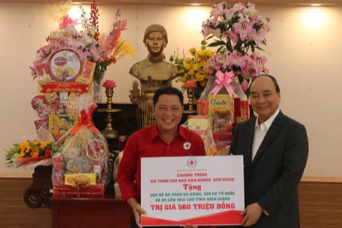 Nơi nào còn khó khăn cần tổ chức Tết nhân ái - Ảnh 3. Nơi nào còn khó khăn cần tổ chức Tết nhân ái - Ảnh 3.