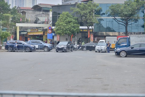 Phong tỏa Trung tâm đăng kiểm 29-03S ở Hà Nội - Ảnh 1. Phong tỏa Trung tâm đăng kiểm 29-03S ở Hà Nội - Ảnh 1.