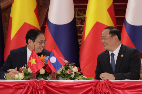 Việt Nam, Lào ký kết 10 văn kiện hợp tác đa lĩnh vực - Ảnh 1. Việt Nam, Lào ký kết 10 văn kiện hợp tác đa lĩnh vực - Ảnh 1.