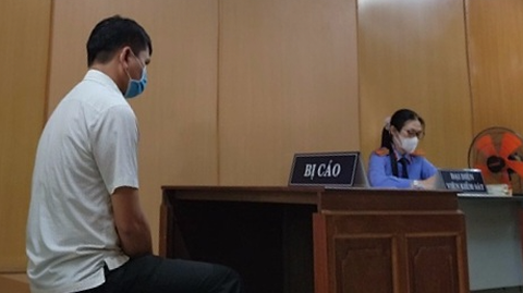Lãnh án vì gây thương tích nặng cho cụ ông sau khi bị đánh ghen bằng nước tiểu - Ảnh 1. Lãnh án vì gây thương tích nặng cho cụ ông sau khi bị đánh ghen bằng nước tiểu - Ảnh 1.