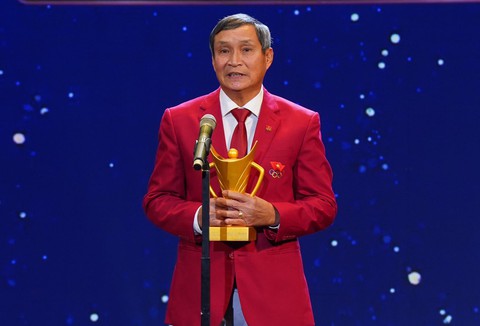 Ông Park Hang Seo là HLV nước ngoài xuất sắc nhất Cúp chiến thắng 2022 - Ảnh 2. Ông Park Hang Seo là HLV nước ngoài xuất sắc nhất Cúp chiến thắng 2022 - Ảnh 2.