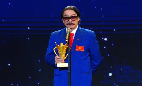 Ông Park Hang Seo là HLV nước ngoài xuất sắc nhất Cúp chiến thắng 2022 - Ảnh 4. Ông Park Hang Seo là HLV nước ngoài xuất sắc nhất Cúp chiến thắng 2022 - Ảnh 4.