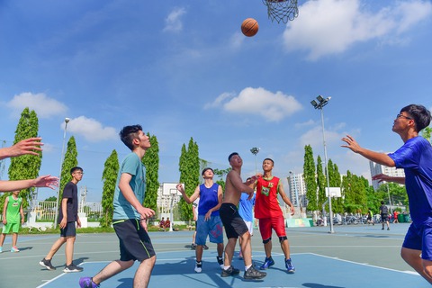 Khi con trai bước vào độ tuổi dậy thì với nhiều thay đổi về cả sinh lý và tâm lý - Ảnh: QUANG ĐỊNH Khi con trai bước vào độ tuổi dậy thì với nhiều thay đổi về cả sinh lý và tâm lý - Ảnh: QUANG ĐỊNH