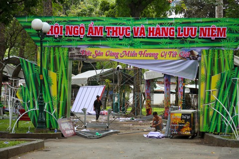Tất bật chuẩn bị Hội hoa xuân Quý Mão 2023 ở công viên Tao Đàn - Ảnh 7. Tất bật chuẩn bị Hội hoa xuân Quý Mão 2023 ở công viên Tao Đàn - Ảnh 7.