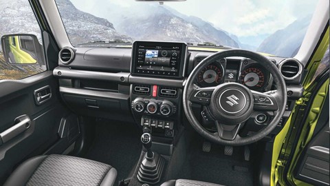 Suzuki Jimny 5 cửa ra mắt: Ông hoàng off-road bình dân to ngang Toyota Raize - Ảnh 2. Suzuki Jimny 5 cửa ra mắt: Ông hoàng off-road bình dân to ngang Toyota Raize - Ảnh 2.