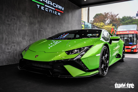 Lamborghini Huracan Tecnica giá từ 19 tỉ đồng trên phố Hà Nội - Ảnh 2. Lamborghini Huracan Tecnica giá từ 19 tỉ đồng trên phố Hà Nội - Ảnh 2.