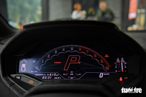 Lamborghini Huracan Tecnica giá từ 19 tỉ đồng trên phố Hà Nội - Ảnh 5. Lamborghini Huracan Tecnica giá từ 19 tỉ đồng trên phố Hà Nội - Ảnh 5.