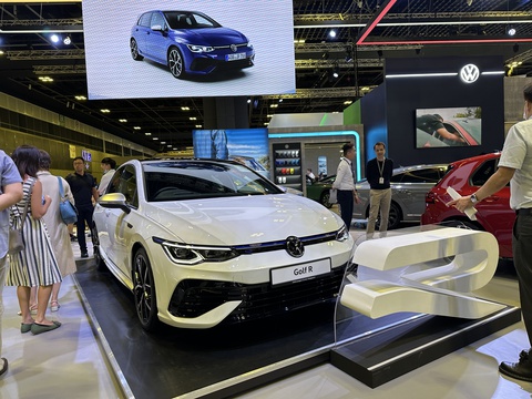 Toàn cảnh Singapore Motor Show 2023 đang diễn ra: Nhiều xe có thể sớm mở bán tại Việt Nam - Ảnh 12. Toàn cảnh Singapore Motor Show 2023 đang diễn ra: Nhiều xe có thể sớm mở bán tại Việt Nam - Ảnh 12.