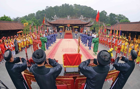 Nguyễn Á và mùa xuân về miền di sản - Ảnh 2. Nguyễn Á và mùa xuân về miền di sản - Ảnh 2.