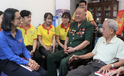 Xuân sẻ chia, học thêm điều hay - Ảnh 1. Xuân sẻ chia, học thêm điều hay - Ảnh 1.