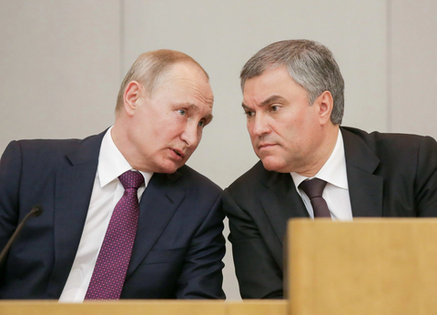 Đồng minh ông Putin: Tịch biên người chống cuộc chiến ở Ukraine! - Ảnh 1. Đồng minh ông Putin: Tịch biên người chống cuộc chiến ở Ukraine! - Ảnh 1.