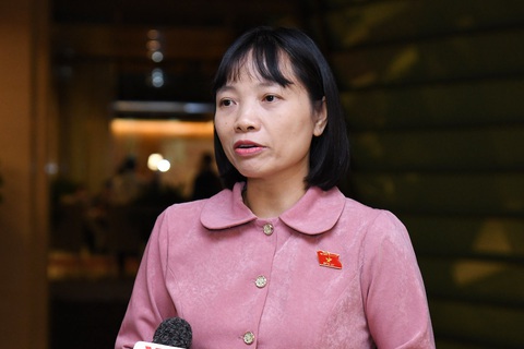 Từ lá thư của Chủ tịch nước Võ Văn Thưởng: Đừng khoác một bộ 'đồng phục' với tất cả học sinh - Ảnh 1. Bà Nguyễn Thị Việt Nga - Ảnh: GIA HÂN