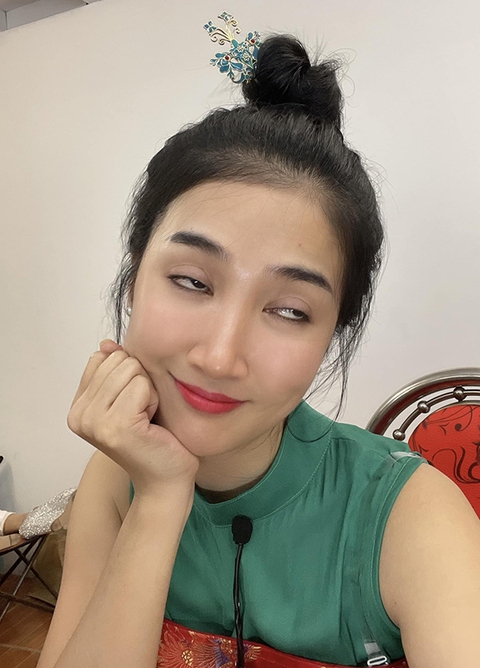 Ảnh vui sao Việt 13-1: Mạnh Trường và con gái như hai anh em - Ảnh 4. Ảnh vui sao Việt 13-1: Mạnh Trường và con gái như hai anh em - Ảnh 4.