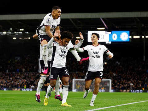 Tân binh đắt giá lãnh thẻ đỏ, Chelsea thua Fulham - Ảnh 2. Tân binh đắt giá lãnh thẻ đỏ, Chelsea thua Fulham - Ảnh 2.