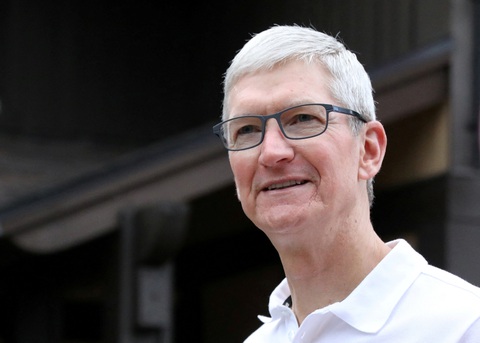 Apple giảm 40% lương thưởng của Tim Cook - Ảnh 1. Apple giảm 40% lương thưởng của Tim Cook - Ảnh 1.